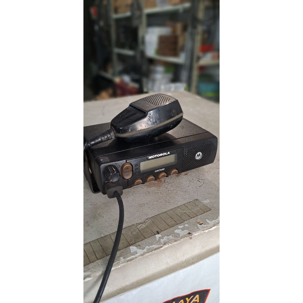 Rig Motorola GM3688 Uhf 350 Mhz Motorola GM 3688 Frekuensi 350Mhz Normal Second Siap pakai
