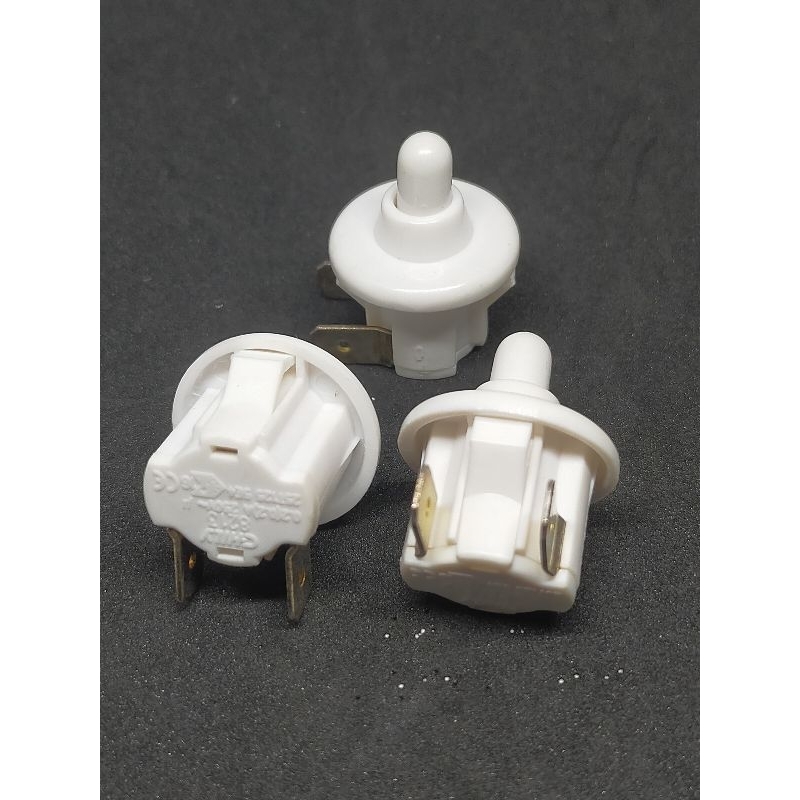 switch lampu kulkas sharp 2 pintu / tombol pintu lampu kulkas 2 pintu