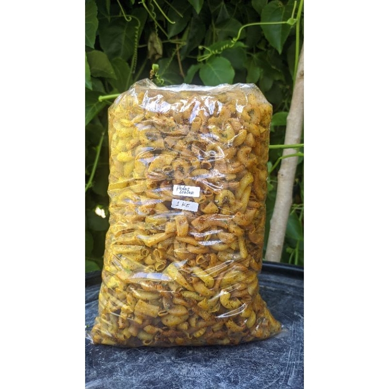 

Makaroni Bantat Daun Jeruk Rasa Pedas Seblak 1KG
