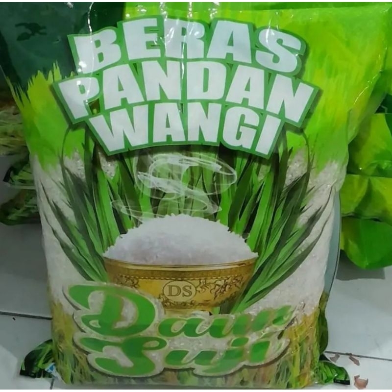 

BERAS PREMIUM CAP DAUN SUJI 5Liter