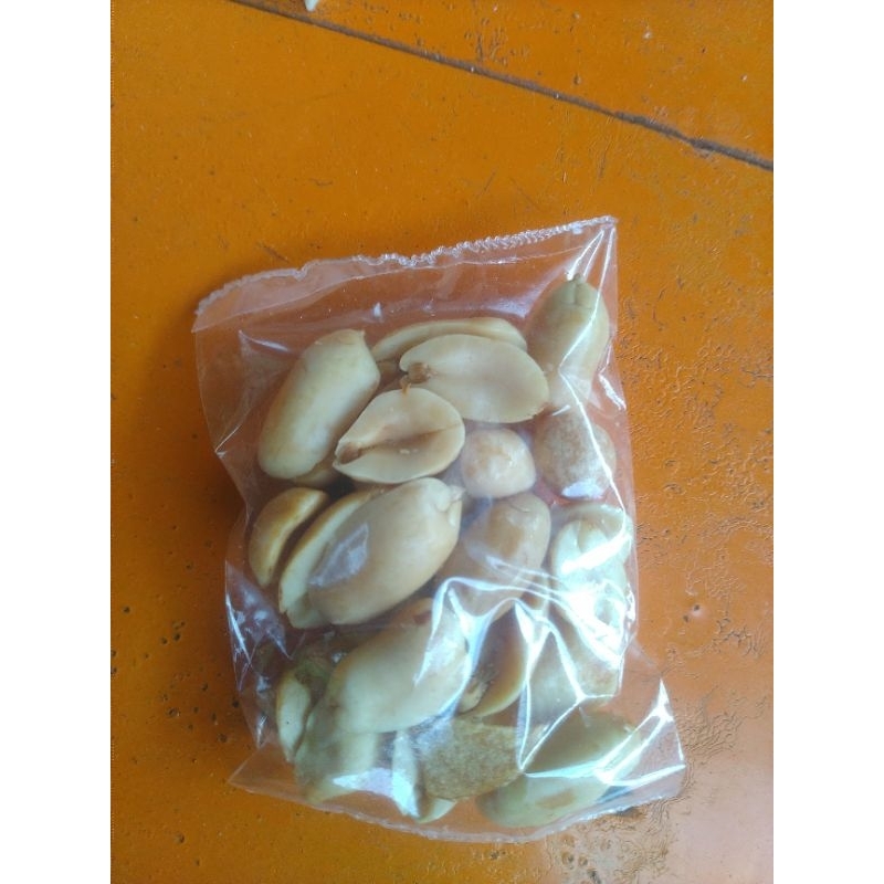 

cemilan kacang