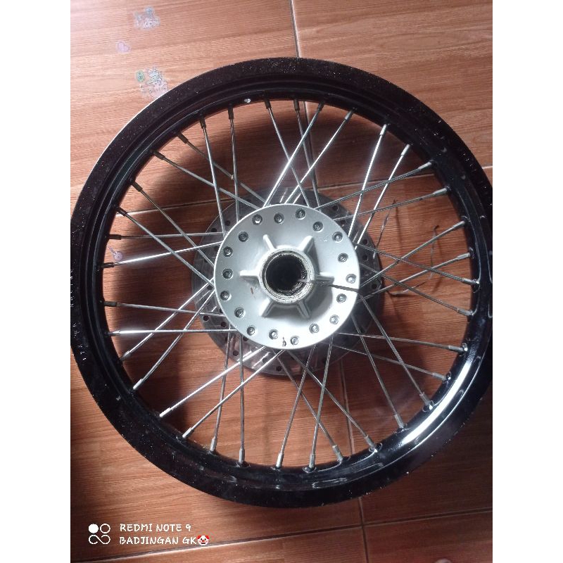 VELG SET TROMOL DEPAN ORIGINAL SYM