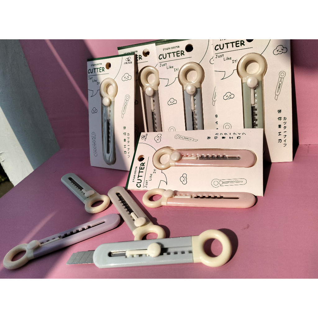 

(COD) Cutter Mini Cutter kecil for School and Art Safety Cutter Mini Lucu - 601015