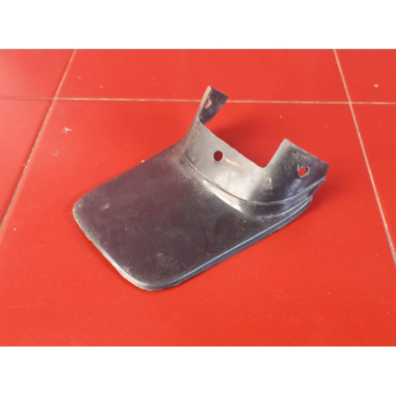 kepet spakbor slebor spatbor belakang suzuki GP100 GP125 TRS GP 100 125