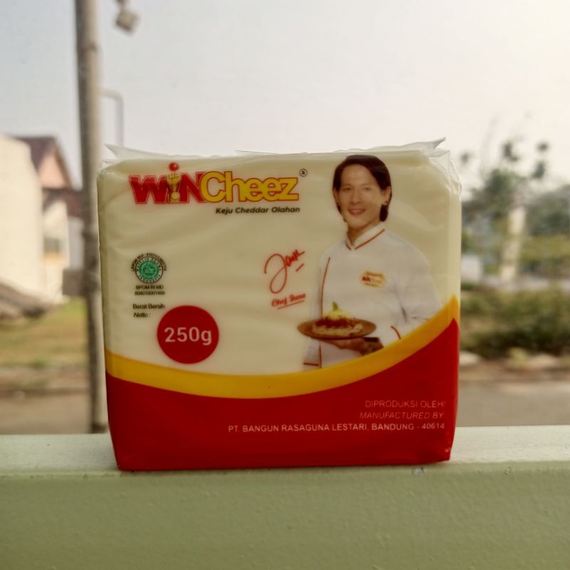 

Keju Wincheez Cheddar Cheese 250 Gram