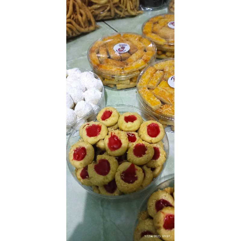 

kue kering kastanggel