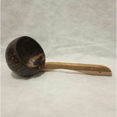 Gayung Siraman Kayu Batok Kelapa