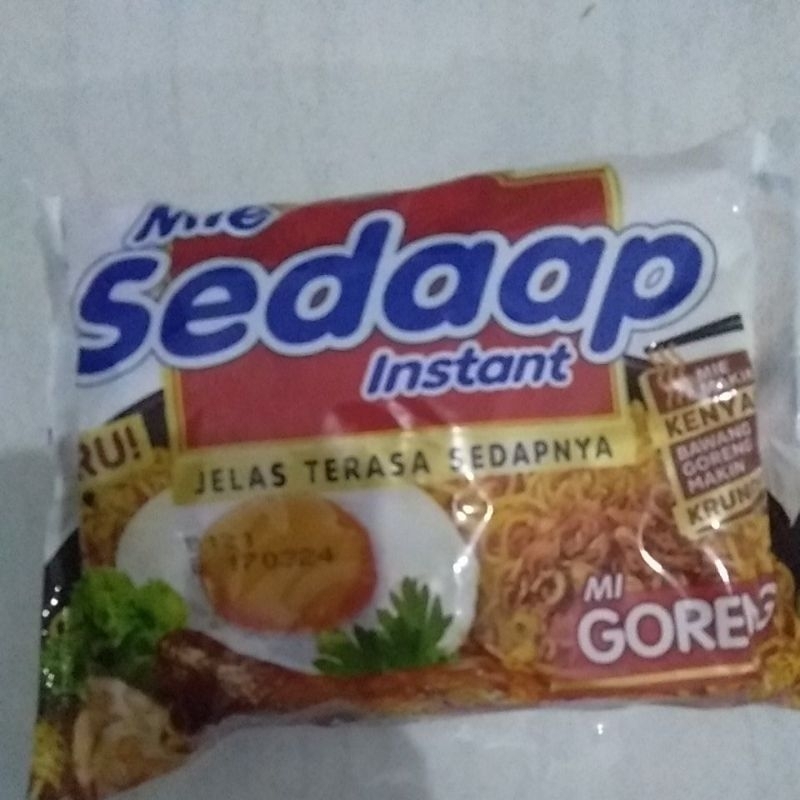 

sedap mie instan 90 g
