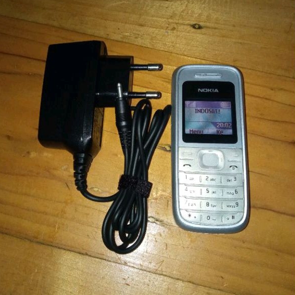 Hp Nokia Jadul 1208 Silver Edition Siap Pakai All Operator