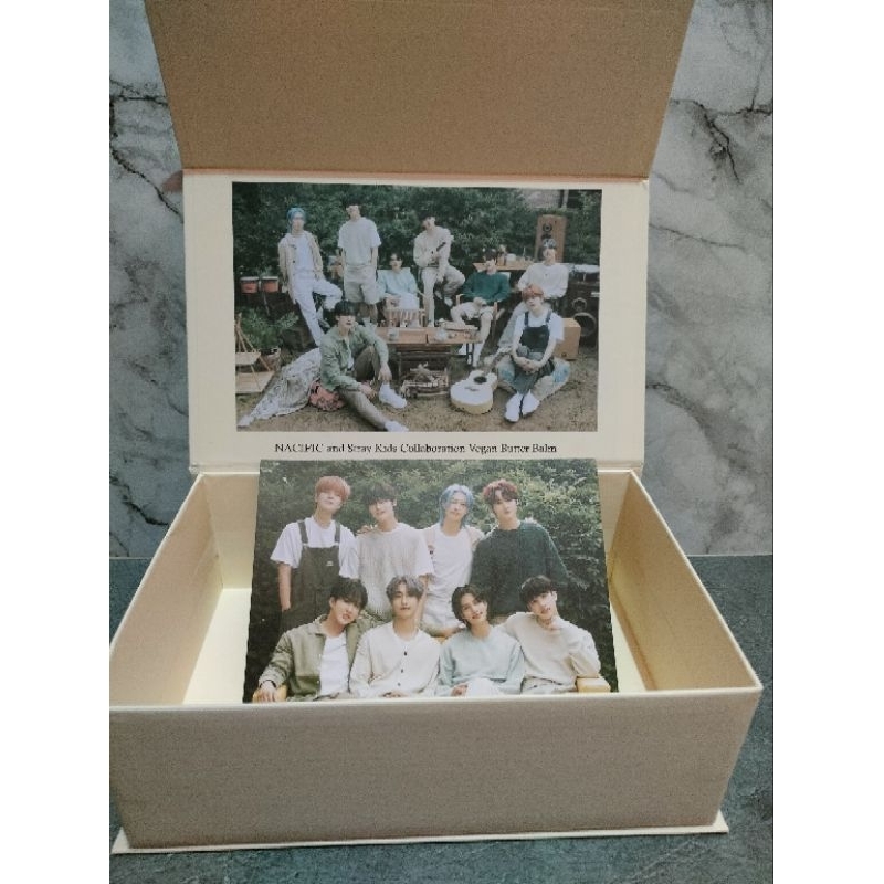 R21 nacific naci vegan balm butter x skz stray kids photo photocard kotak box PC