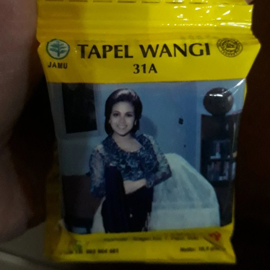 

JAMU TERMURAH TAPEL WANGI AIR MANCUR ( 1 RENTENG ISI 10 SACHET)