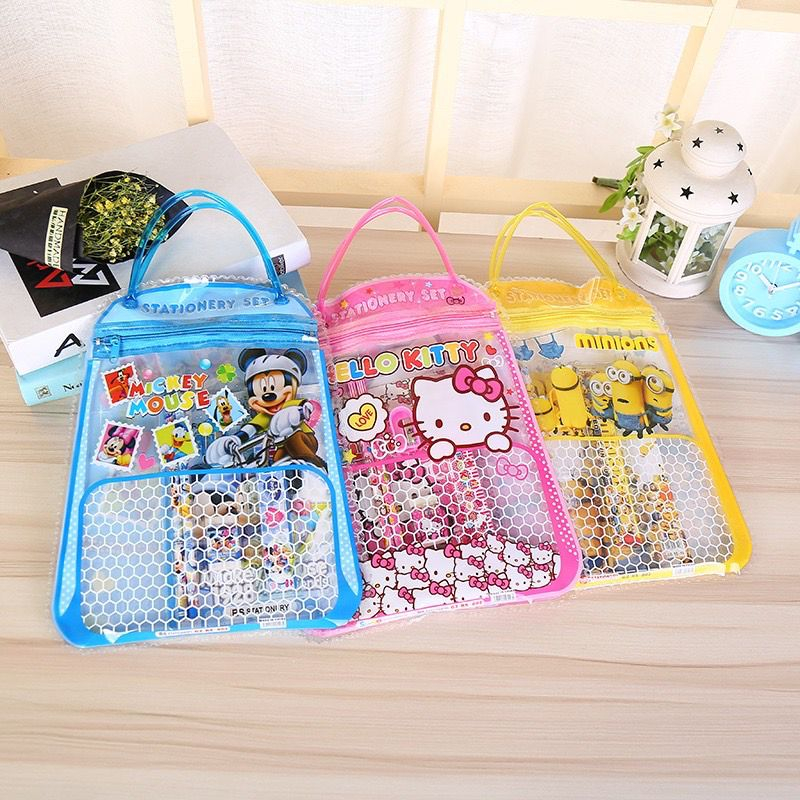 

BAS STATIONARY SET 6 in 1 FREE TAS / SET ALAT TULIS ANAK SEKOLAH MOTIF KARTUN.