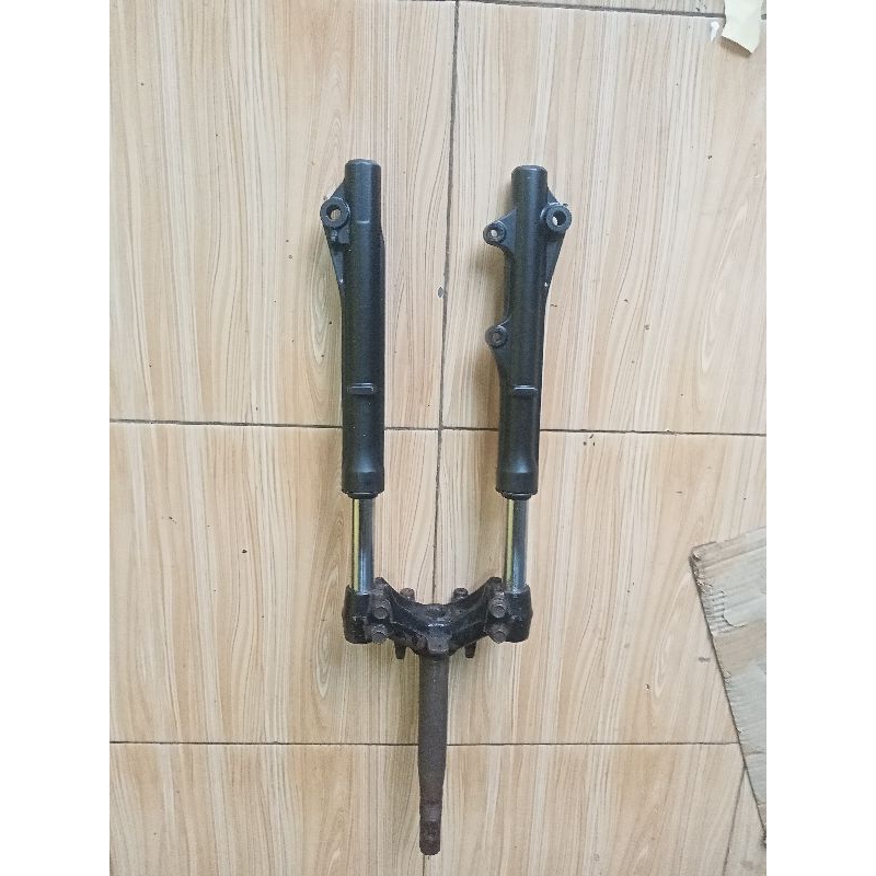 sok depan segitiga Honda Supra x125 seken ori