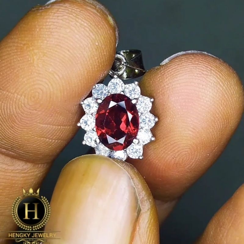 Batu Pyrope Almandine Garnet Liontin Ring perak