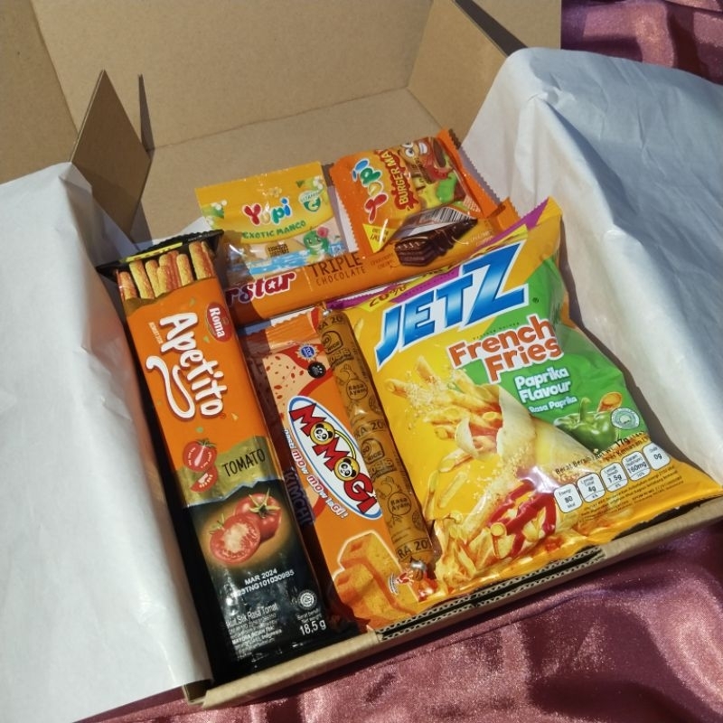 

HAMPERS BOX | HPERS ULANG TAHUN | SNACK BOX