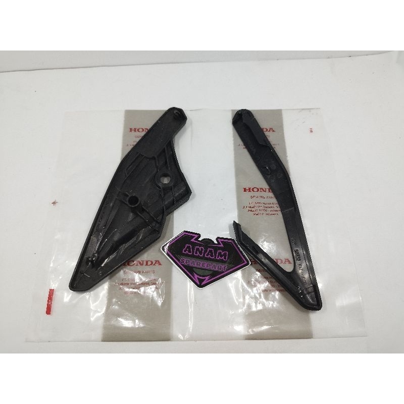 cover karet step kanan bagian dalam karet footstep kanan belakang pcx 160 dudukan footstep kanan hon