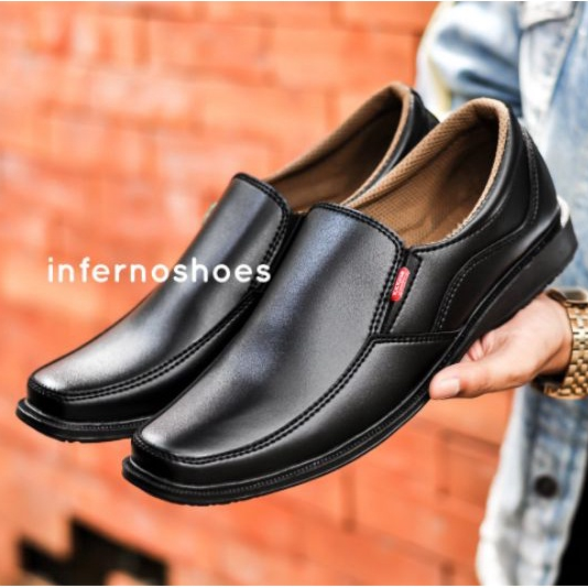 Favorit Sepatu Pantofel Pria Casual Hitam Buat Lamaran