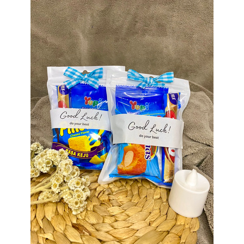 

Mini gift snack TERMURAH freebie mini snack mini hampers MINIMUM ORDER 3 PCS