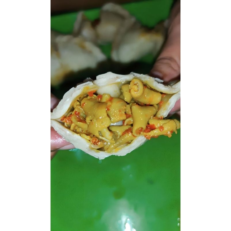 

cireng isi usus ayam pedas