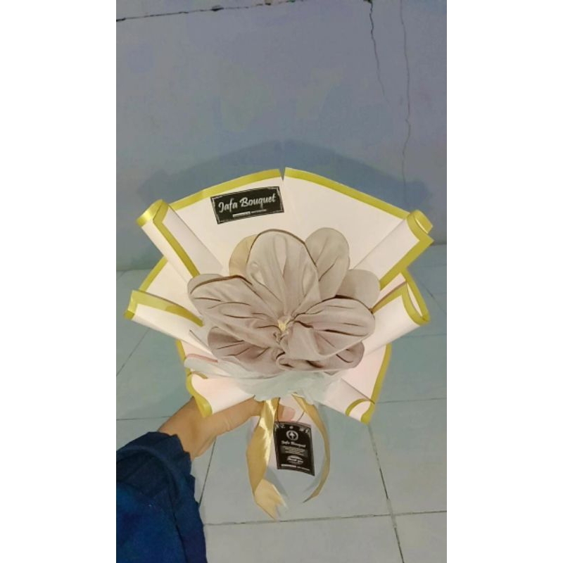 

BUKET HIJAB BELLA SQUARE TERMURAH