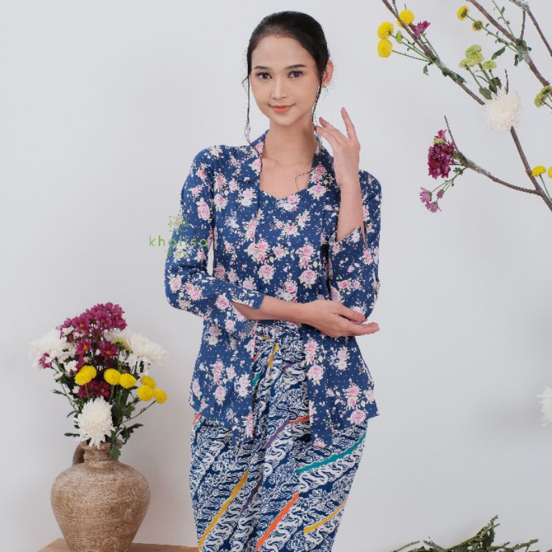Kebaya Kutu Baru Katun Jepang Kahiyang Navy Lengan Panjang by Khalisa Batik