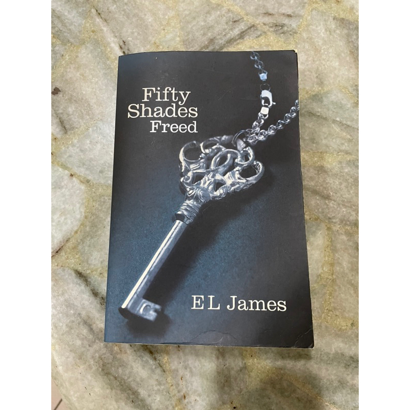 Novel Fifty Shades Freed English Version SECOND