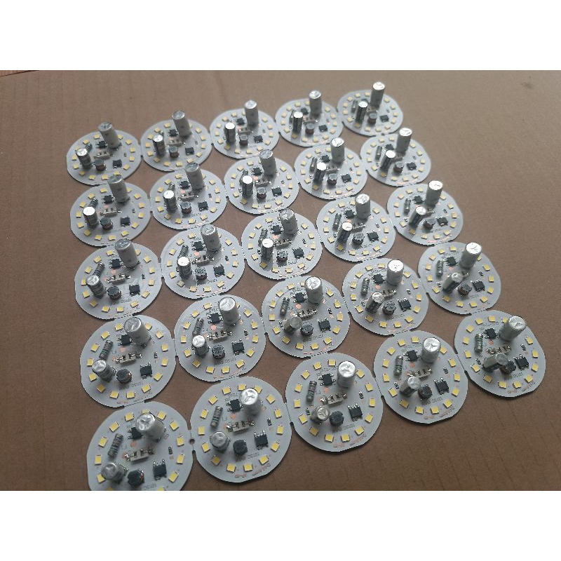 Mesin lampu led 12 watt Ac 220 langsung colok listrik nyala Bahan alumunium super terang