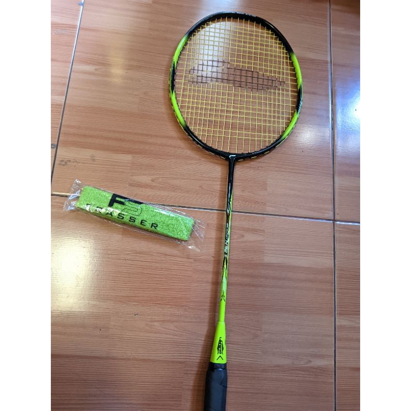 raket badminton lining second