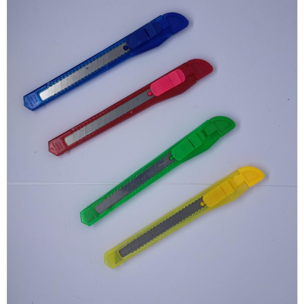 

NJK Fashion_CUTTER SEDANG WARNA 13CM SATUAN