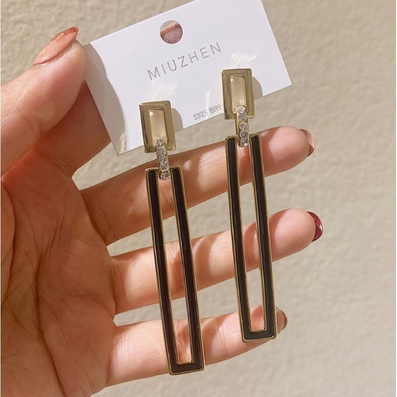 ❤️ [READY] Anting Tusuk Panjang Hitam Kotak