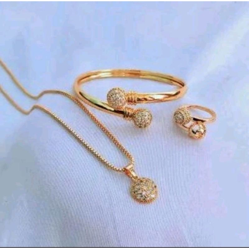 set perhiasan titanium wanita dewasa
