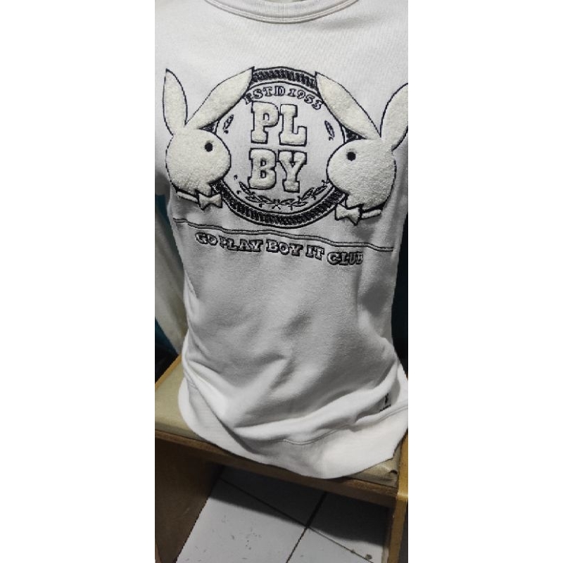 Crewneck Playboy putih