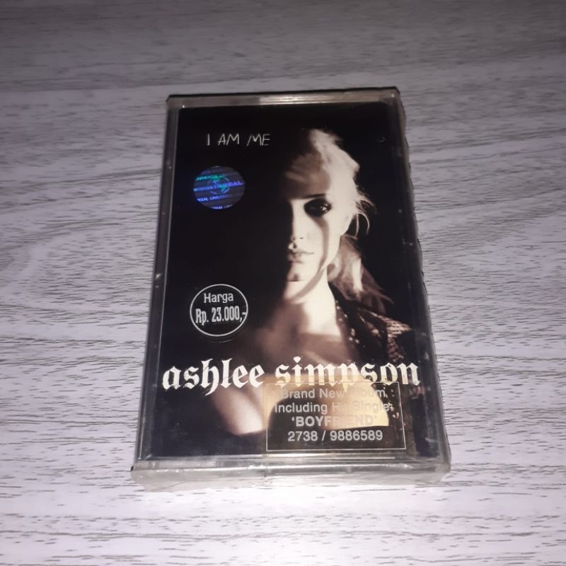 Kaset SEGEL - ASHLEE SIMPSON - I Am Me