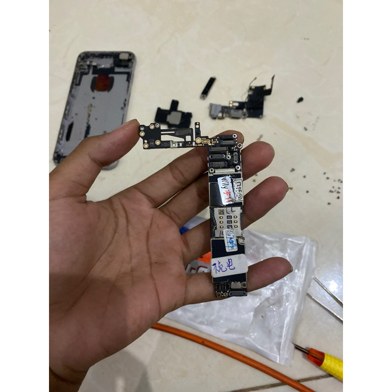 mesin iphone 6 lock icloud