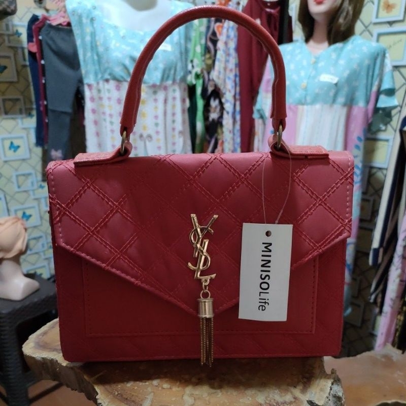 Tas Pesta Rumbai Warna Merah