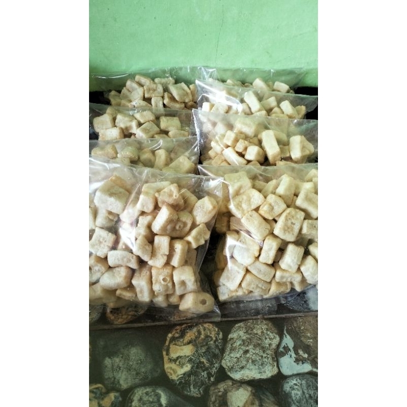 

Kerupuk rambak dadu Enak gurih renyah