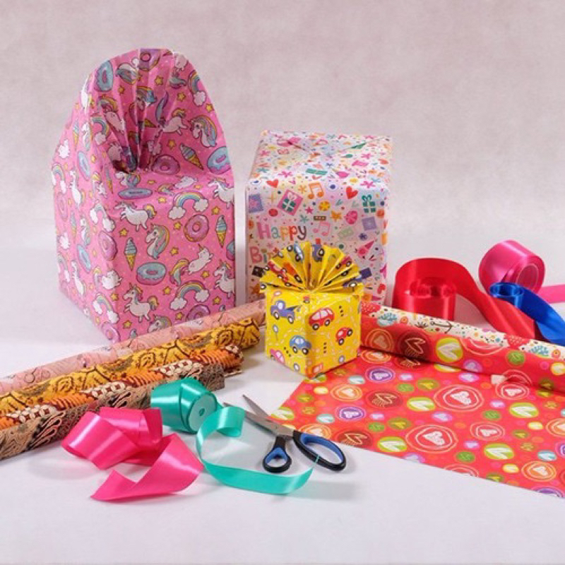 

Kertas Kado/Wrapping hadiah