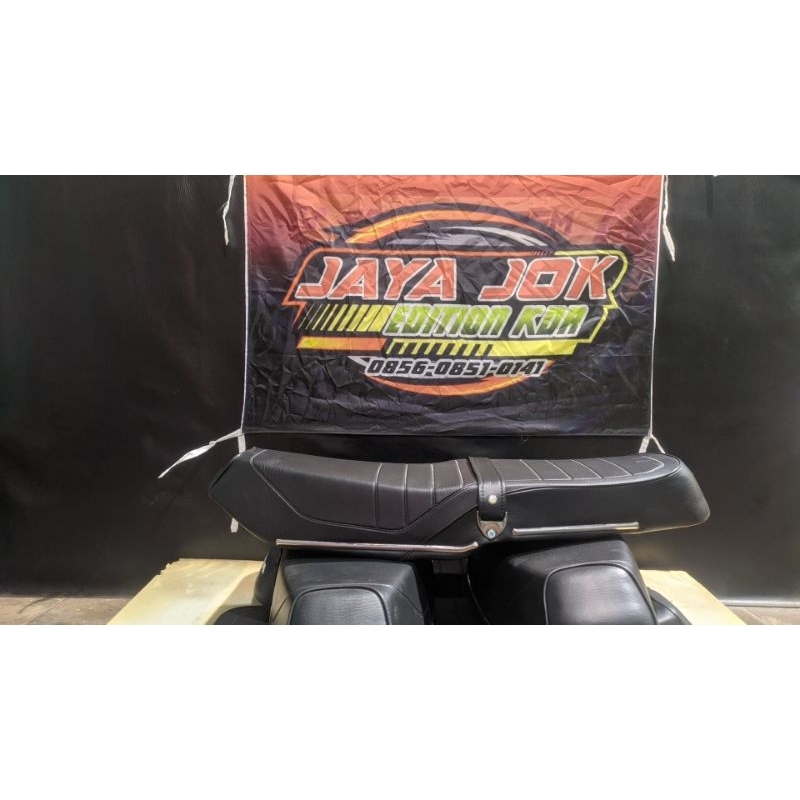 jok motor Astrea Honda 800 standard full aksesoris