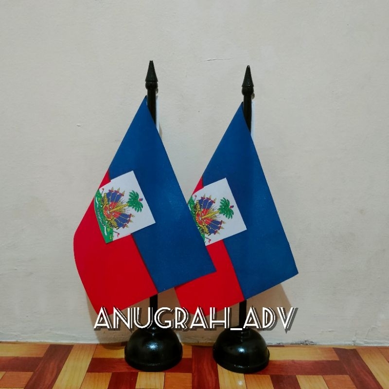 

tiang kayu bendera meja HAITI