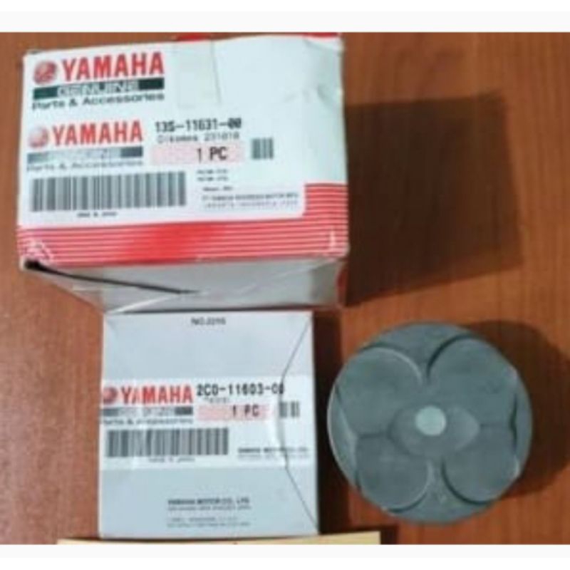 Piston Set Original Genuine Yamaha YZF-R6 Bore 67mm / 13S-11631-00 2C0-11603-00