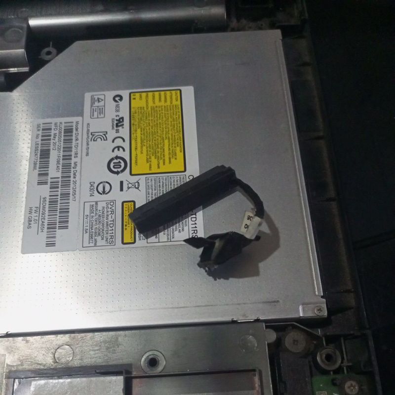 konektor hardisk laptop Acer e1-421