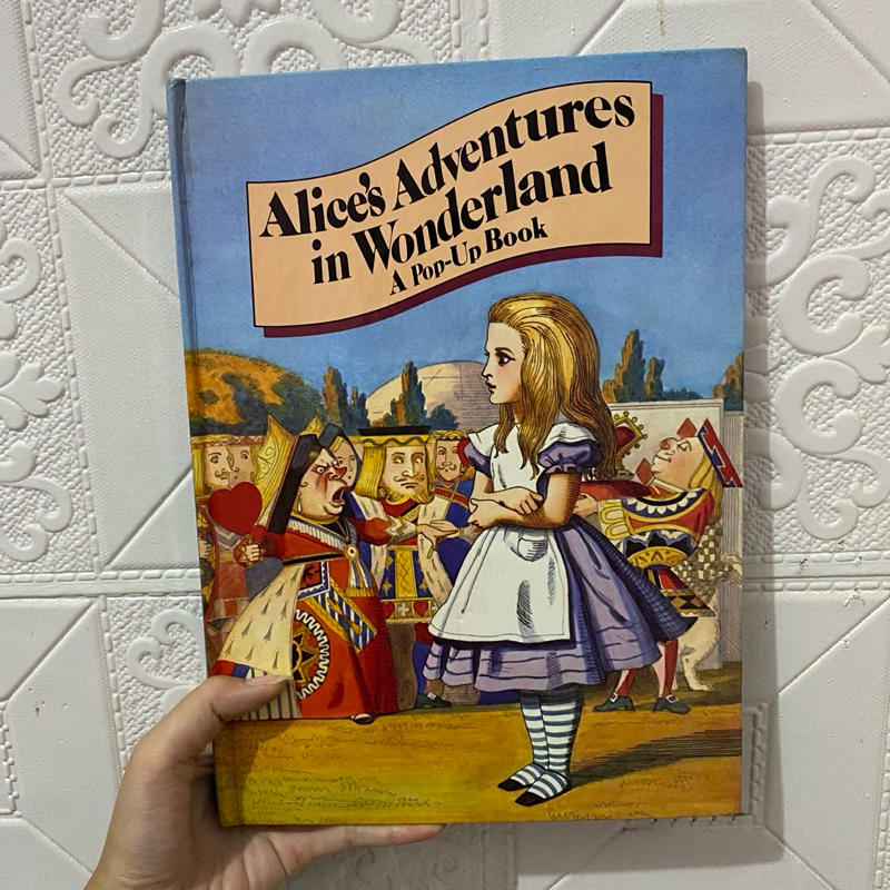 Buku Anak Import Alice's Adventures in the Wonderland a pop up book Hardcover