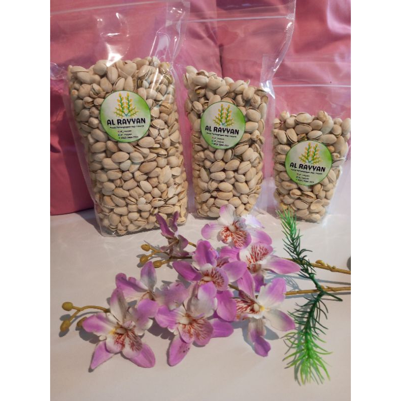 

Kacang Pistachio / Kacang Fustuk