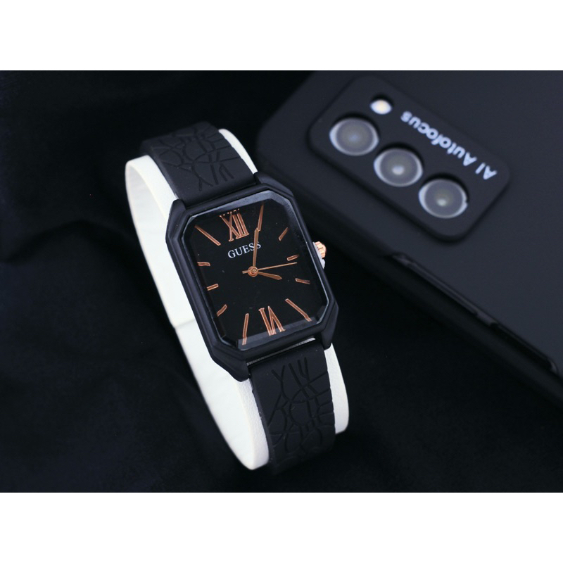 Guess Jam Tangan Wanita Rubber G-1802KW