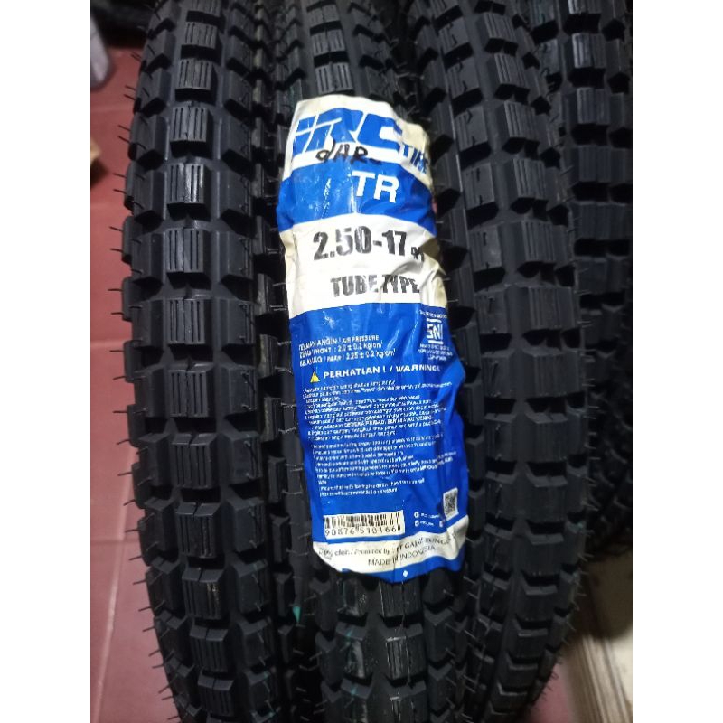 BAN LUAR 2.50-17 TRIAL IRC