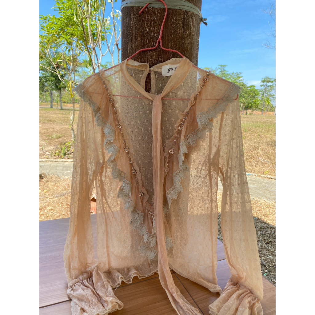 preloved mesh top (all size to L)