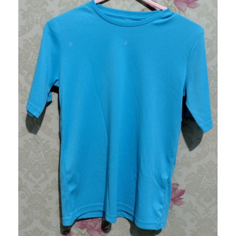 kaos olahraga preloved