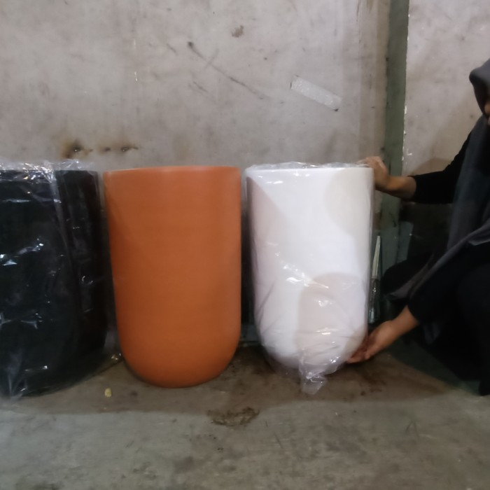 pot gerabah jumbo tinggi, kapsul tinggi 55 cm, pot besar