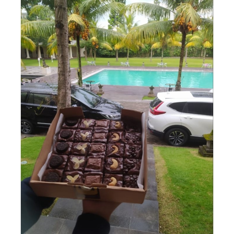 

FUDGY BROWNIES PANGGANG SEKAT 20X20