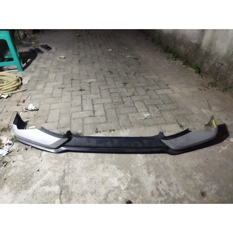 bodykit depan ayla 2022